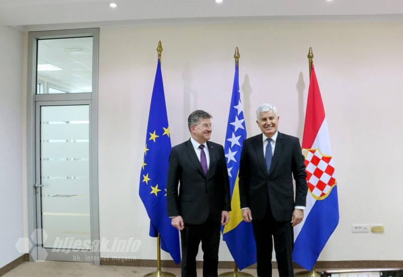 Čović i Lajčak razgovarali u Mostaru o političkoj situaciji u BiH