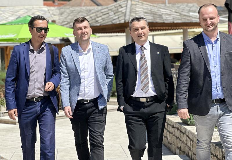 Ministar Dizdar s povratnicima u Stocu, Rabranima i Jablanici