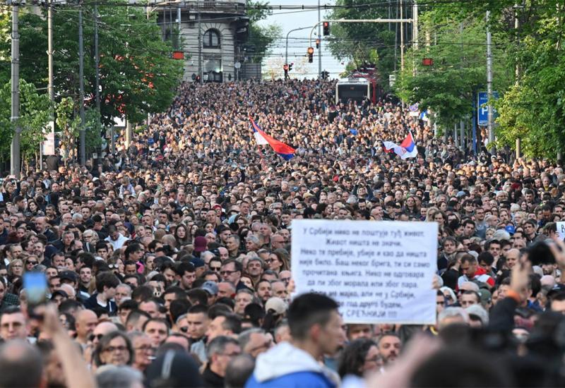 Više od 50.000 građana Beograda zatražilo smjene i dalo rok do 12. svibnja