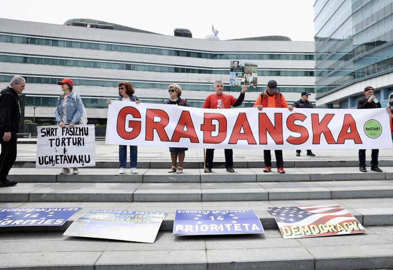 Počeo prosvjed u Sarajevu: Ponudit će se rješenje za BiH