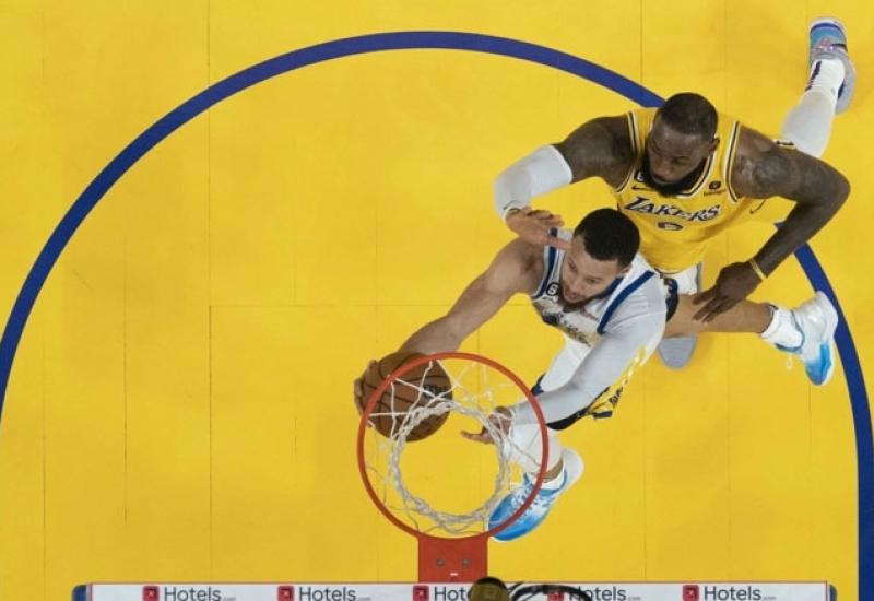 Stephen Curry, LeBron James - Warriorsi i Knicksi produžili nadu