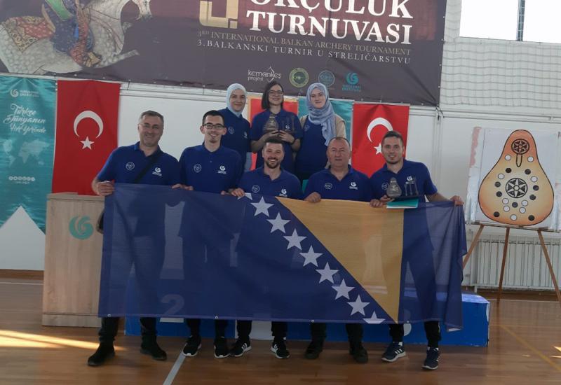 Streličari ''Veleža'' uspješni na turniru u Crnoj Gori