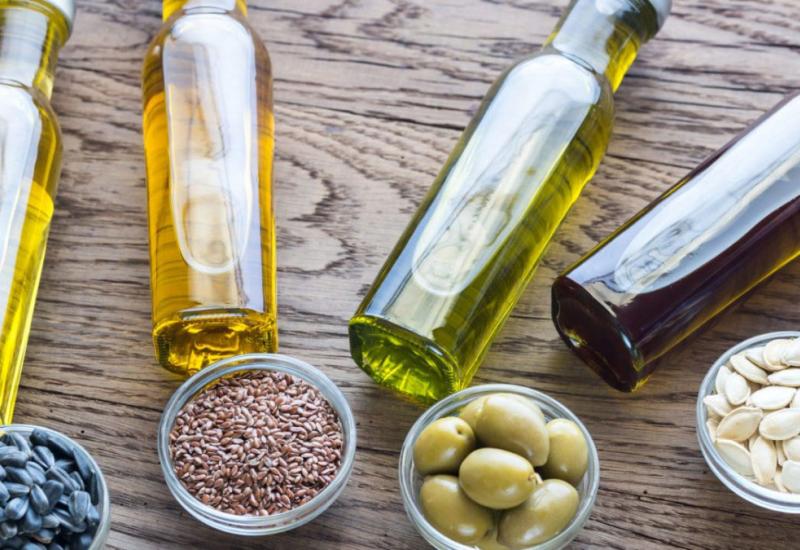 Biljna ulja sadrže određene vitamine, antioksidanse i polarne lipide - Znate li što je najzdravije za pripremu hrane: ulje, svinjska mast ili maslac