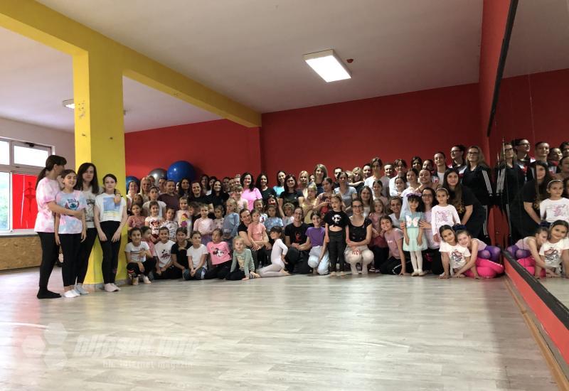 Zajednički koraci: Majčin dan obilježen plesom i radosti u Mostaru