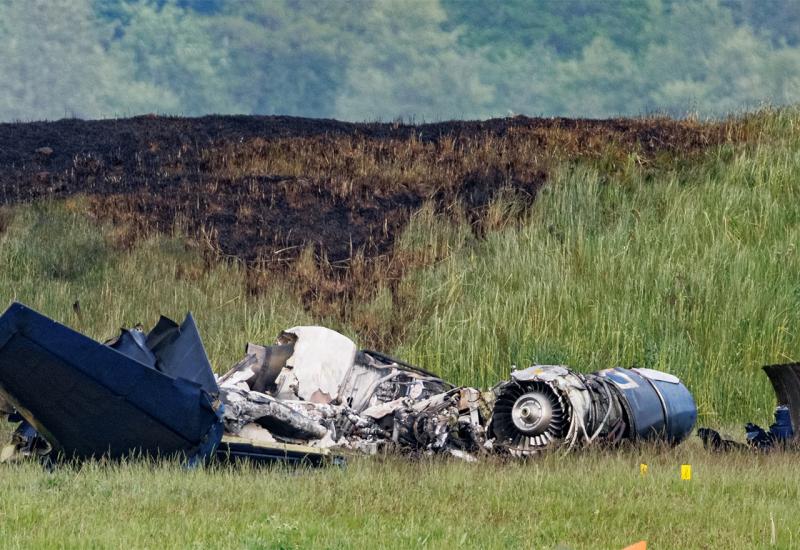 Pao avion u blizini NATO baze - poginule dvije osobe