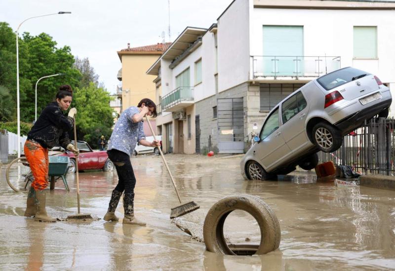 Predsjednik Italije: Cijela zemlja je solidarna s ljudima koji su stradali u poplavama