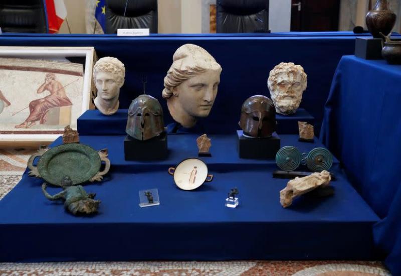 Talijanska policija zaplijenila tisuće opljačkanih arheoloških artefakata