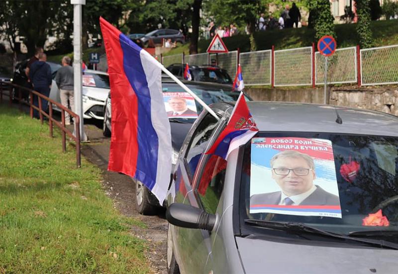 Skup Srpske napredne stranke u Beogradu - Počeo skup Srpske napredne stranke u Beogradu, trebao bi se obratiti i Dodik