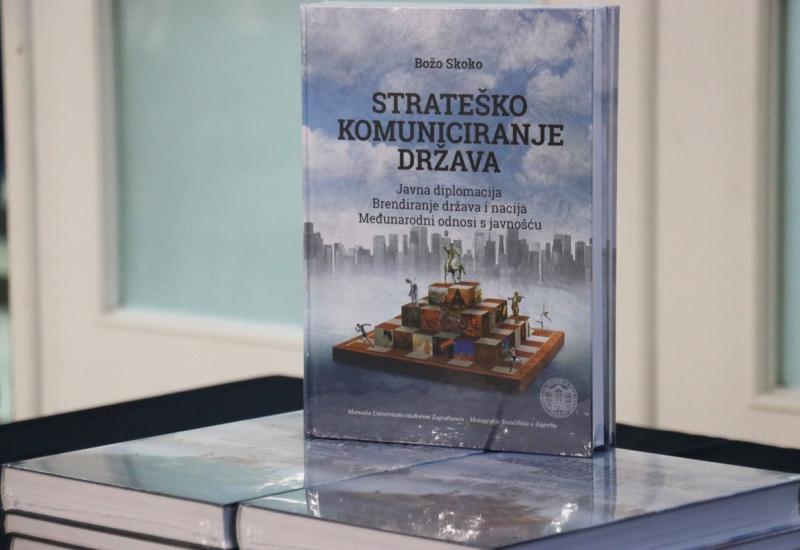 U Mostaru predstavljena knjiga Bože Skoke  - U Mostaru predstavljena knjiga Bože Skoke: Moramo promijeniti imidž BiH
