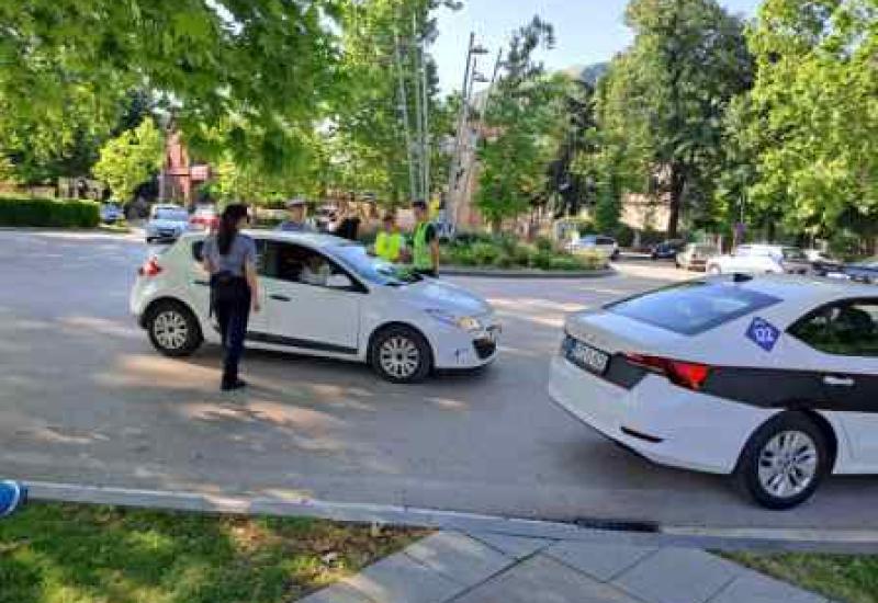 Kontrola prometa na ulicama Mostara - Mostar: Policija i učenici kontrolirali promet
