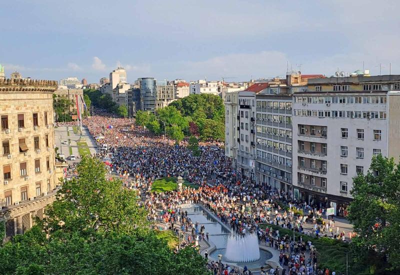 U Beogradu se održava peti prosvjed  - U Beogradu se održava peti prosvjed 