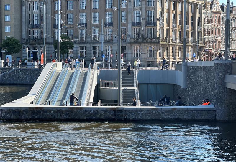 Amsterdam dobio prvi podvodni parking za bicikla u svijetu 