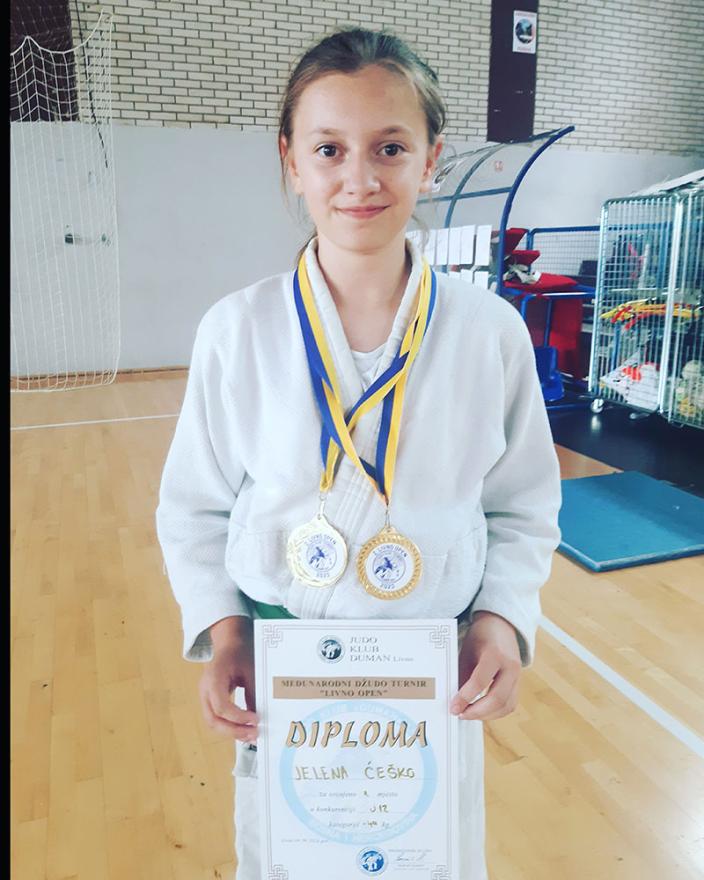 Jelena Ćeško - Jelena Ćeško pomela konkurenciju u dva uzrasta
