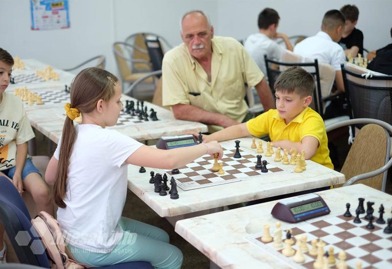 Na Sportskim igrama mladih u Ljubuškom danas je održan šahovski turnir - Lucija Galić i Matej Čerkez pobjednici šahovskog turnira