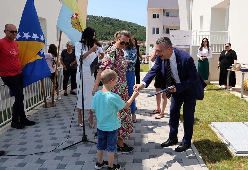 Trideset obitelji dobilo nove stanove u Čapljini