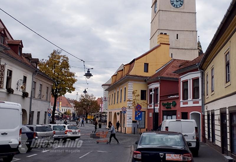 Sibiu, grad čije kuće spavaju otvorenih očiju (Transilvanijom uzduž & poprijeko 11.)