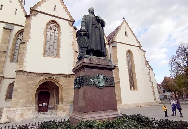 Sibiu, grad čije kuće spavaju otvorenih očiju (Transilvanijom uzduž & poprijeko 11.)