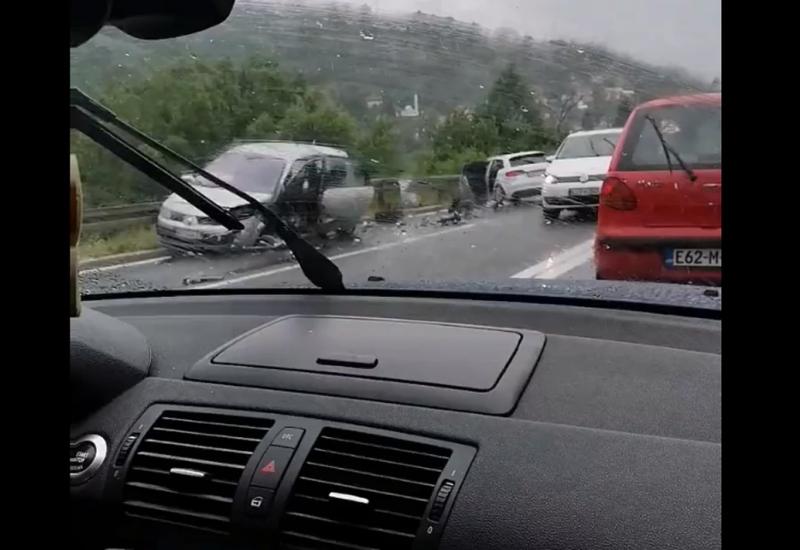 Konjic - Pet osoba ozlijeđeno u nesreći, dvoje djece u bolnici