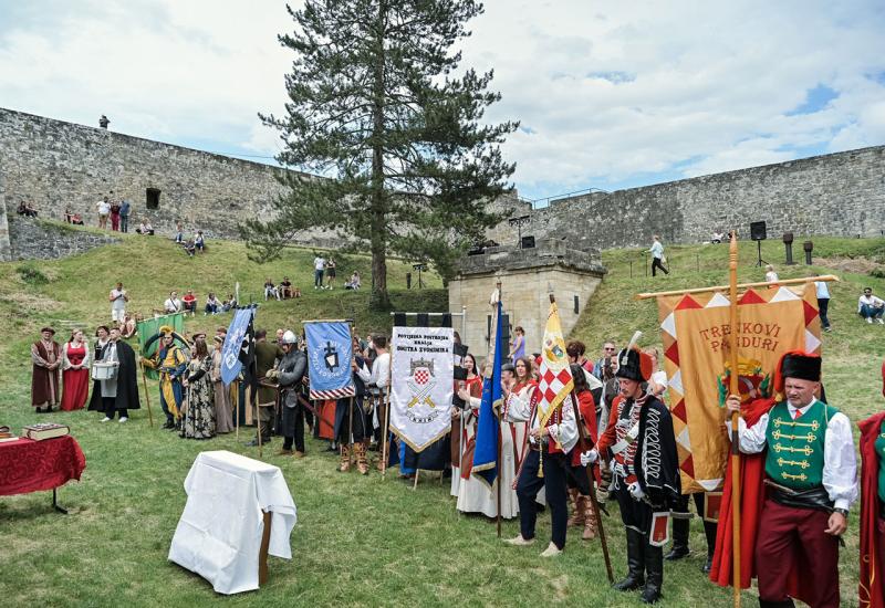 Održana je šesta po redu manifestacija Dani srednjovjekovlja u Jajcu - Okrunjen posljednji Bosanski kralj Stjepan Tomašević