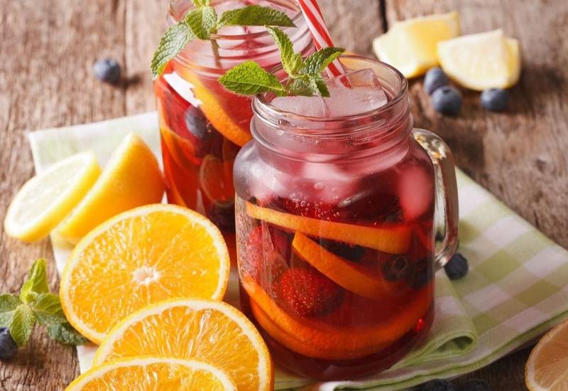 Savršeno ljetno piće od voća kojem nećete odoljeti
