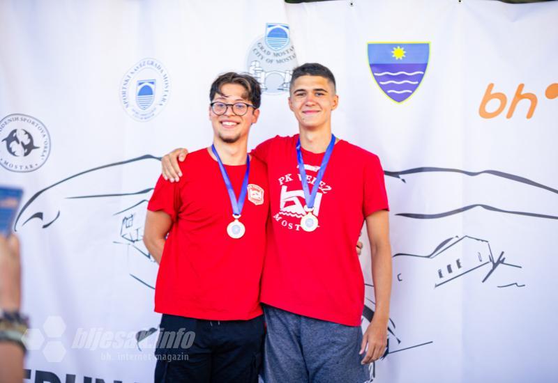 Mostar: Plivački klub "Velež" se okitio s 10 medalja