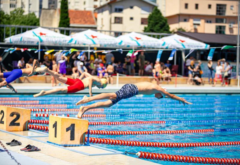 Subota rezervirana za plivanje: Gotovo 300 plivača odmjerilo snage u Mostaru