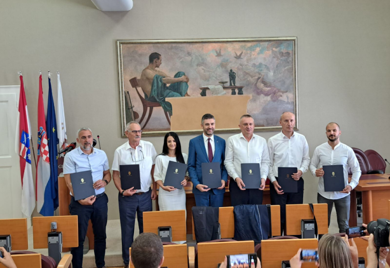 Sporazum je potpisan u Gradskoj vijećnici Dubrovnika  - Ruta duga 147 kilometara | Pješice od Dubrovnika do Međugorja
