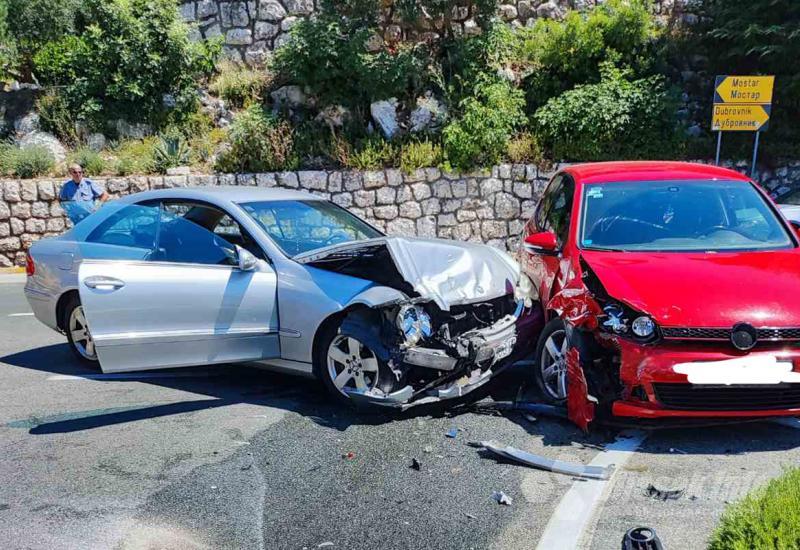 Golf i Mercedes se sudarili u Neumu