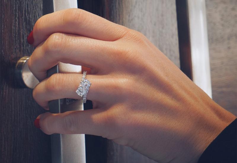 Kako se simbolika zaručničkog prstenja prenosila kroz povijest