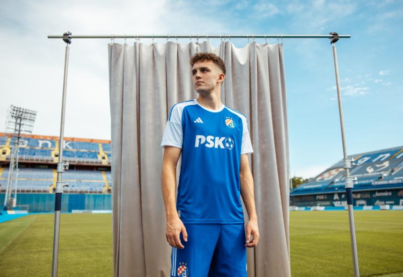 Dinamo predstavio novi dres: Neodoljivo podsjeća na onaj iz 90-tih 