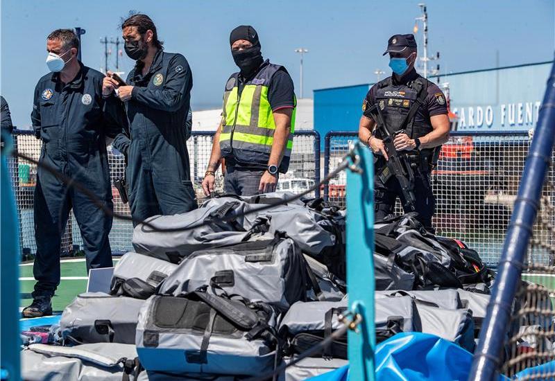 Zaplijena na Siciliji - Talijanska policija blizu obala Sicilije zaplijenila rekordnih 5,3 tona kokaina