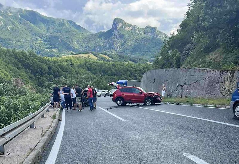 Prometna nesreća u Podorašcu - Prometna u Podorašcu: Teško ozlijeđene tri osobe