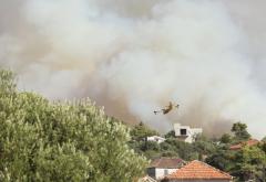Novi požar u Hrvatskoj | Na terenu sve raspoložive snage, pomaže im i 6 aviona