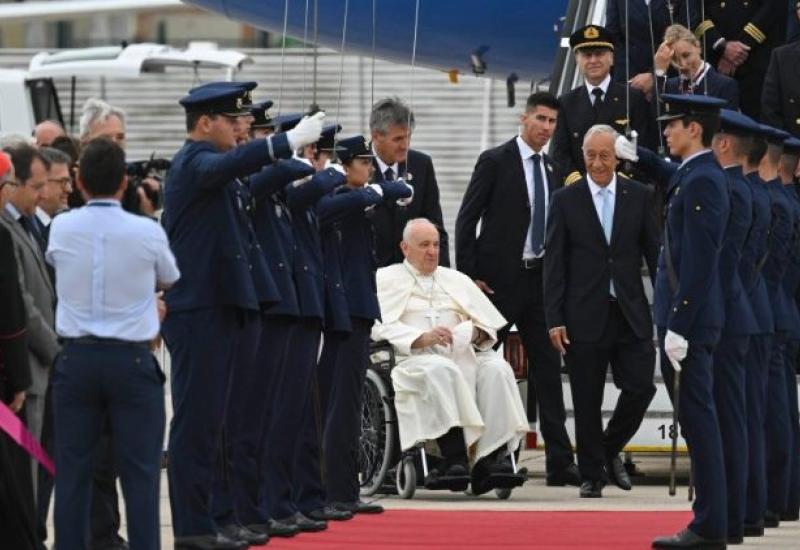 Papa po dolasku u Portugal obećao "uzburkati stvari"