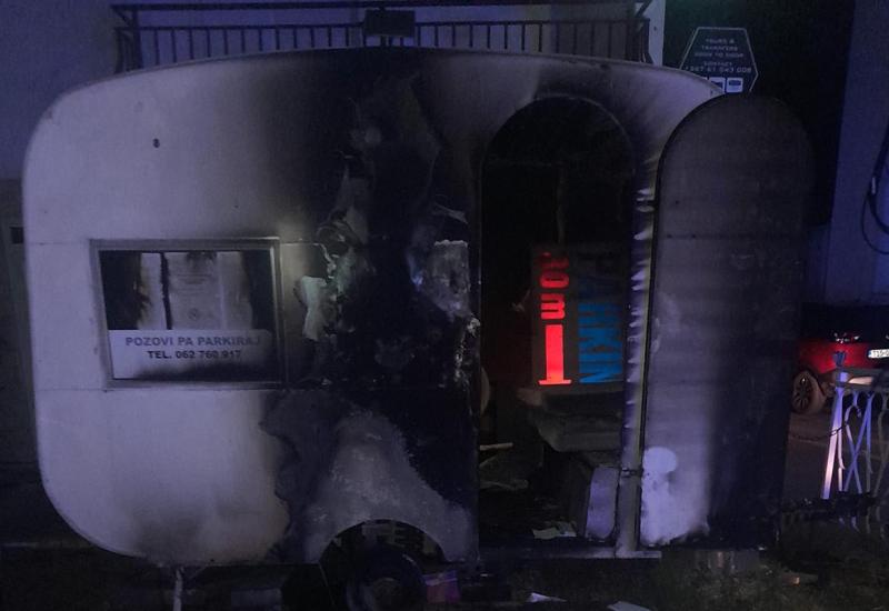 17 požara: Gorjela kamp prikolica i automobil u Mostaru