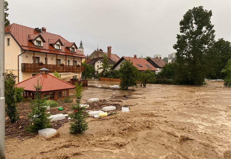 VIDEO/FOTO | Prva žrtva poplava u Sloveniji