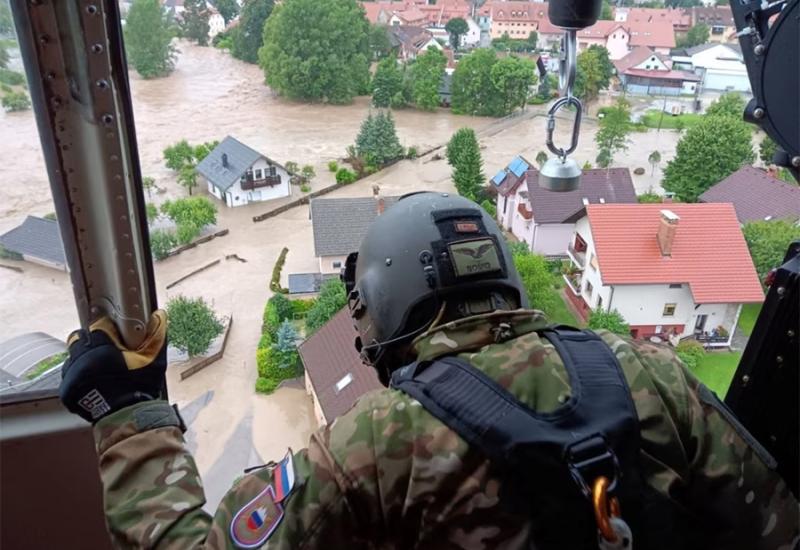Mrtav muškarac nađen u septičkoj jami nakon poplava u Sloveniji