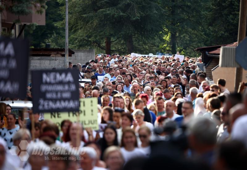 Prosvjedna šetnja u Jablanici: "Svi smo mi Enisa Klepo" 