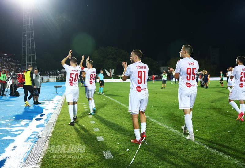 Plemići proslavili pred prepunim tribinama, Rendulić o popuštanju