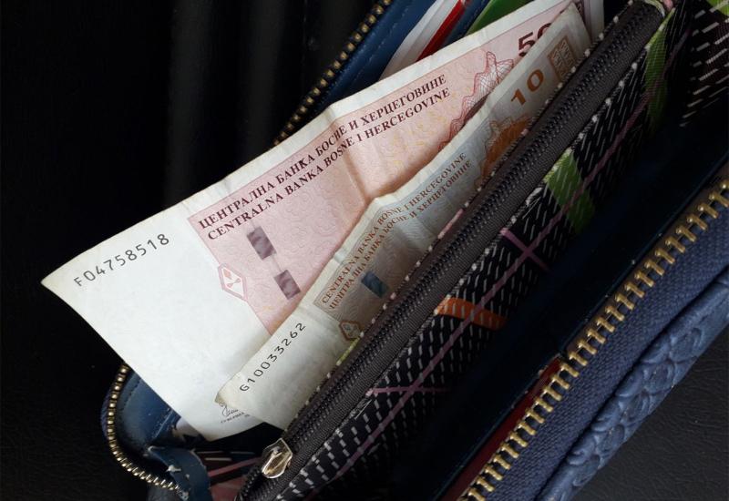 Mostar: Pošteni građanin pronašao novčanik i predao ga policiji, no u policiji novčanik nestao s novcem 