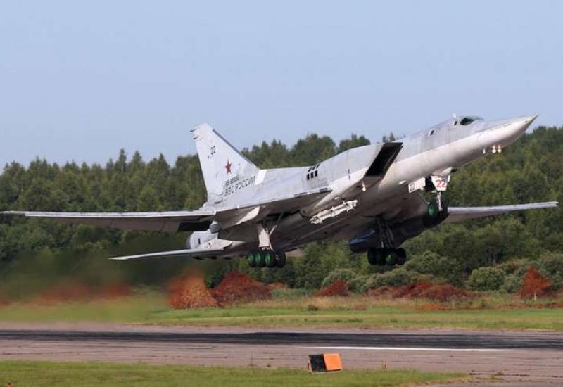 Bombarder  - Danski avioni presreli ruske bombardere 