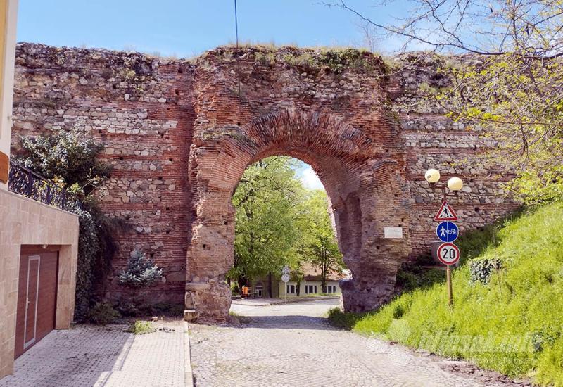 Zapadna porta - Hisarja, Dioklecijanov amanet Bugarima