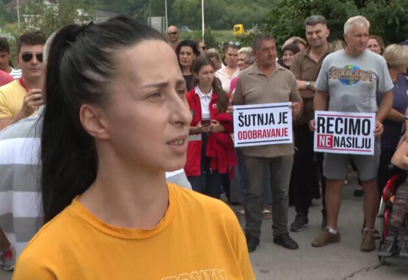  - Prosvjed ispred zavoda Pazarić - traži se smjena direktora, Vlada dobila rok