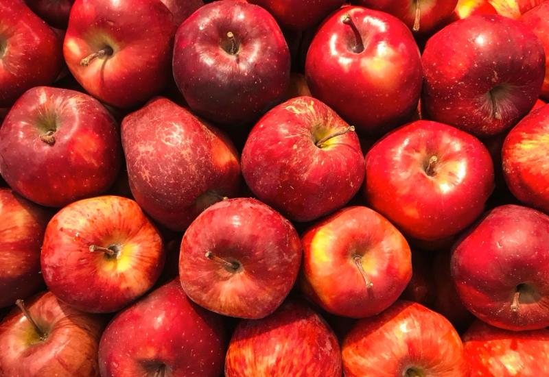 Konzumacija jabuka smanjuje rizik od Alzheimerove bolesti