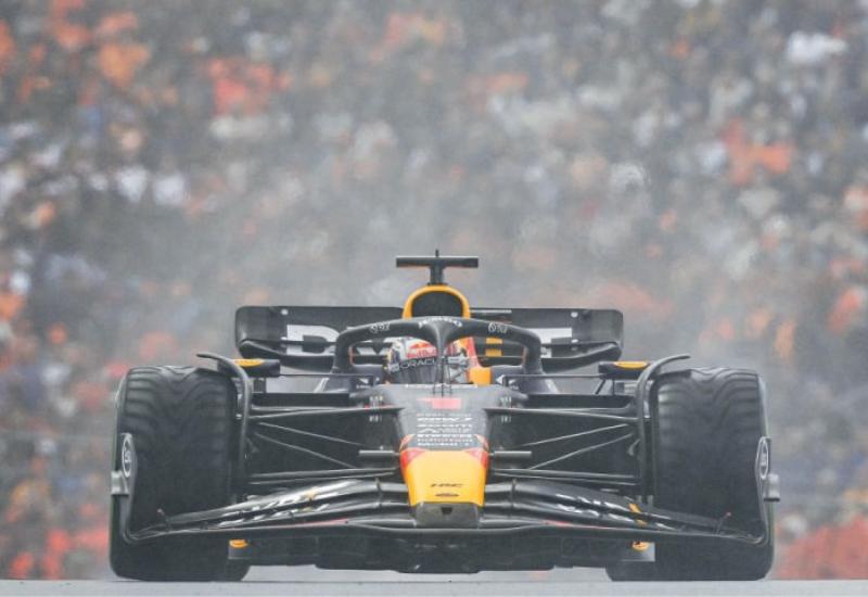 Verstappen bez problema do novog pole positiona 