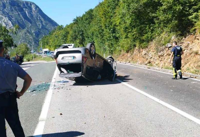 Prometna nesreća u Salakovcu - Teška prometna nesreća kod Mostara: Više ozlijeđenih, na terenu vatrogasci, hitna i policija
