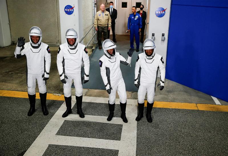 NASA objavila video - dva Amerikanca, Rus i astronaut Ujedinjenih Arapskih Emirata stigli na Zemlju