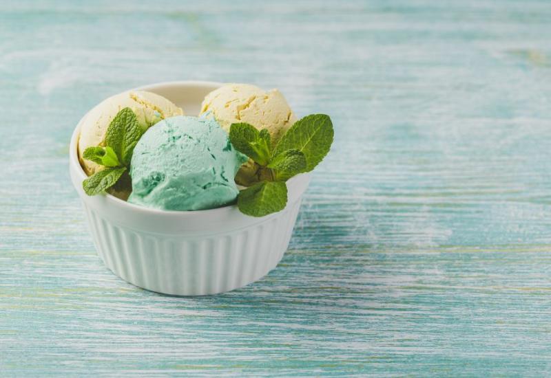 Sladoled u zdjelici - Izbjegavajte ih - 10 vrsta hrane koje mogu izazvati migrenu 