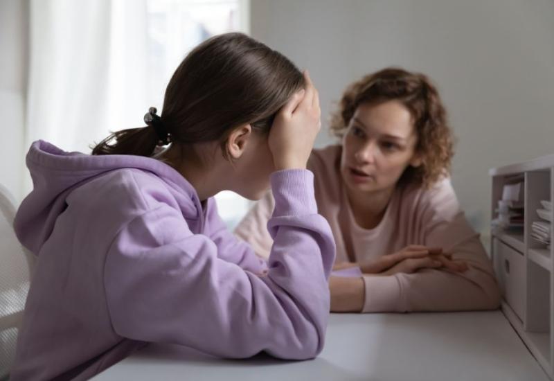 Roditelji anksiozne djece rade ovih 7 stvari, kažu psiholozi