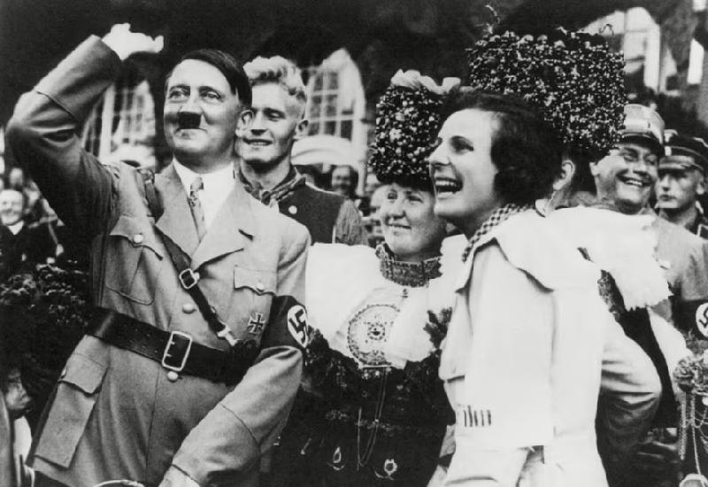 Adolf Hitler i rdateljica Leni Riefenstahl - Leni Riefenstahl: Genijalna redateljica koja je stvarala Hitlerovu propagandu